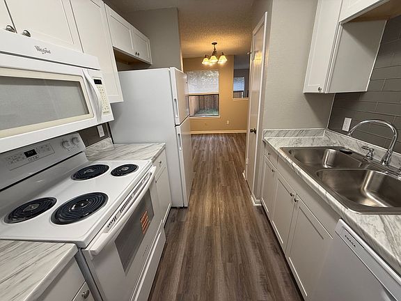 5th image of 8908 Schick Rd APT B