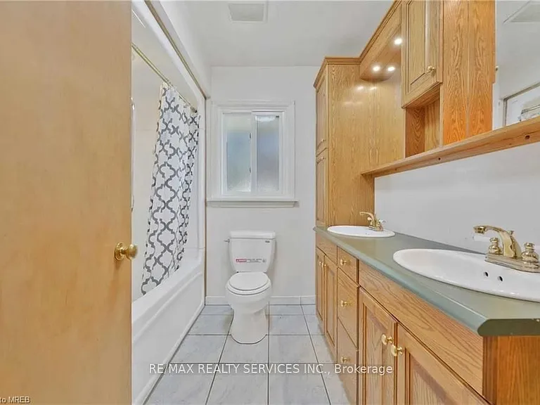 675 Inverness Ave — Photo 25