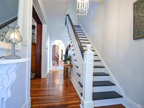 5th image of 610 E Franklin St