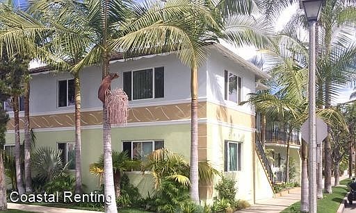 2nd image of 255 Glendora Ave APT 2
