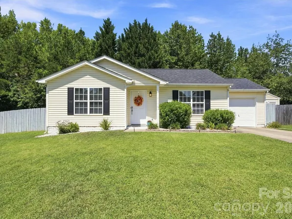 119 Sweet Martha Dr, Mooresville, NC 28115
