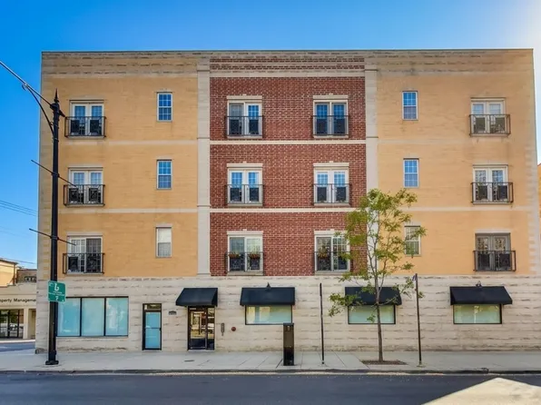 3231 W Fullerton Ave #3-W, Chicago, IL 60647