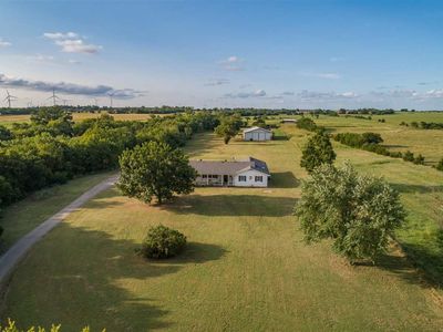 7401 E Hubbard Rd, Ponca City, OK, 74604