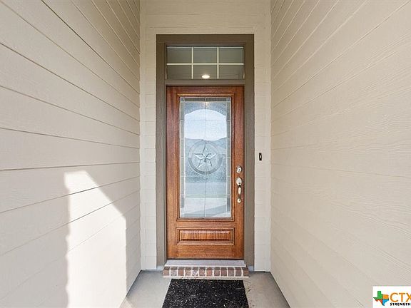 4th image of 816 Friars Tuck Dr