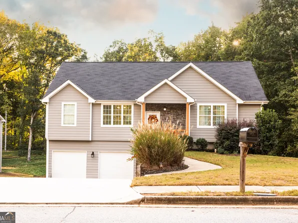 355 Conner Ct, Social Circle, GA 30025