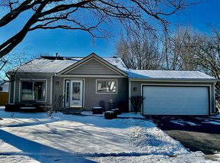 1320 Windemere Ave, Naperville, IL