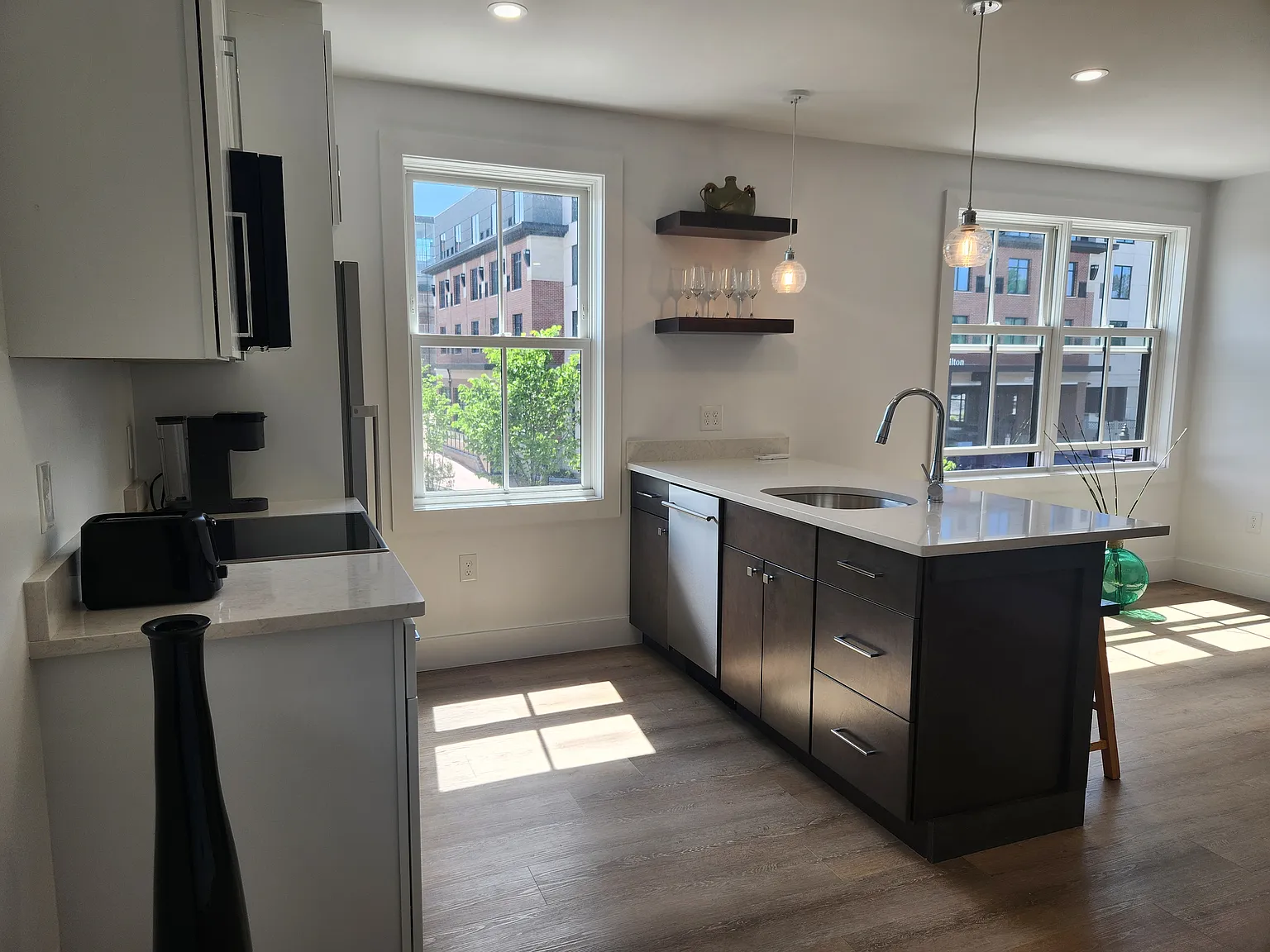 238 Deer St — Photo 3