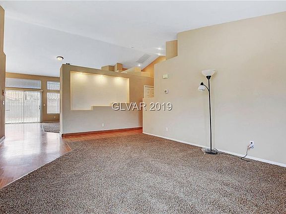 4th image of 7913 Thorne Pine Ave