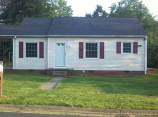 310 W Gilbreath St, Graham, NC 27253