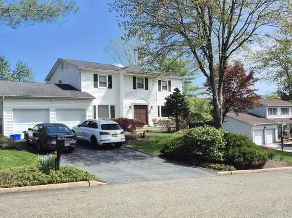 14 Bubenko Drive, Garnerville, NY 10923