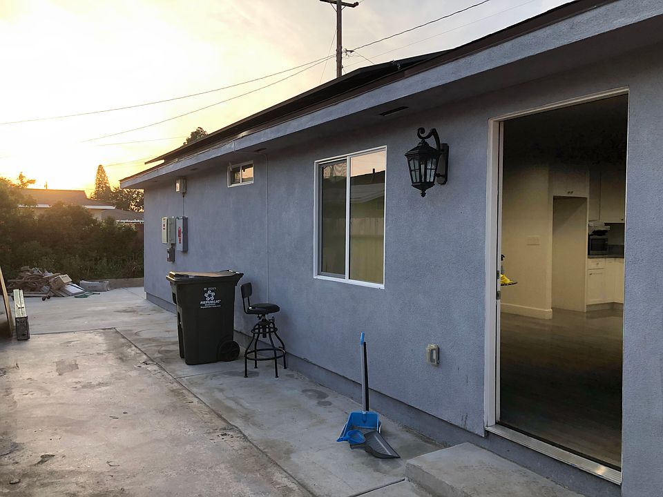 1st image of 11415 Presidio Way