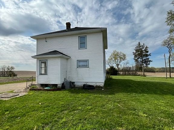 3rd image of 3908 W Mineral Point Rd