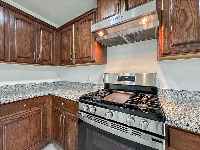 3209 Wheatmeadow Ct — Photo 10