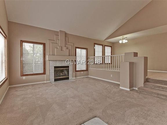 5th image of 9156 Sangria Ln
