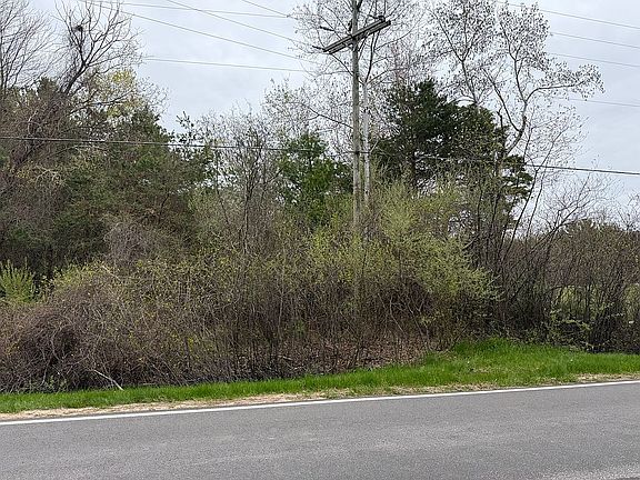 5th image of 272 N Meyers Rd