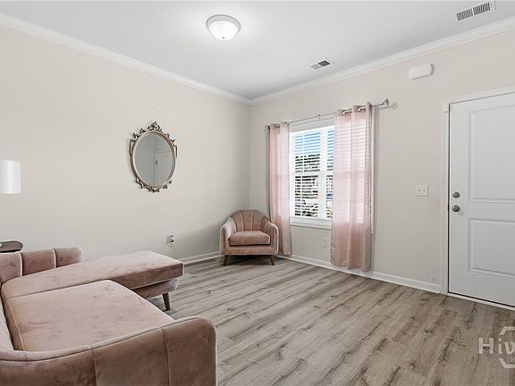 5th image of 108 Horncastle Court