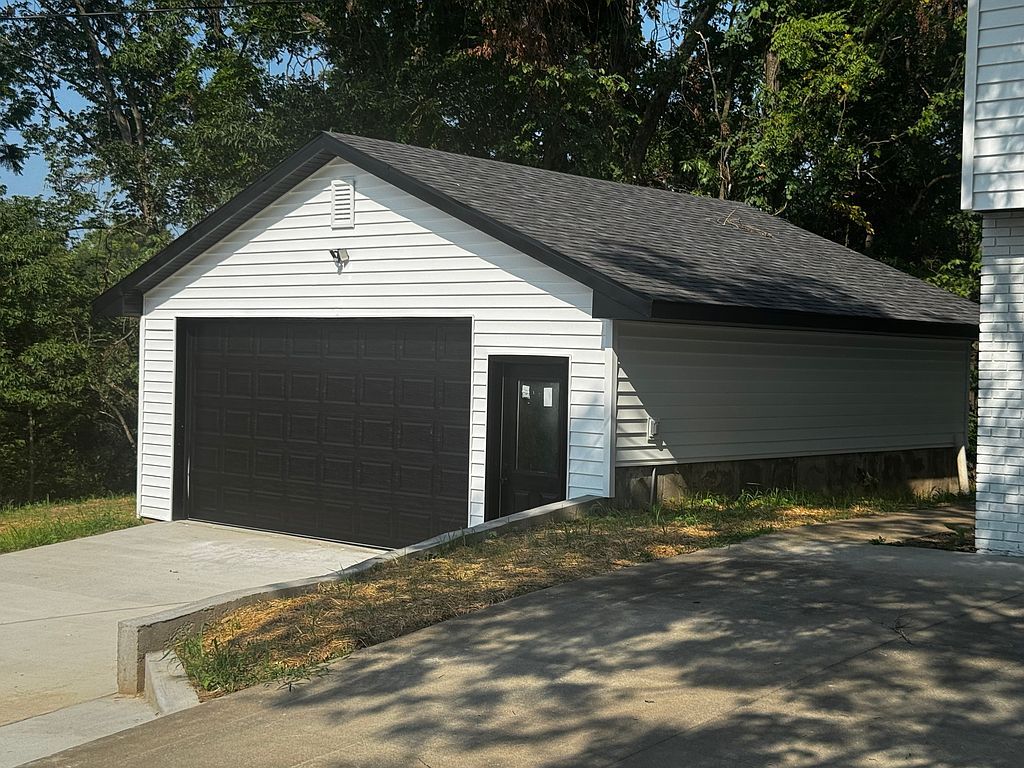 326 Tomahawk Rd - Property Image