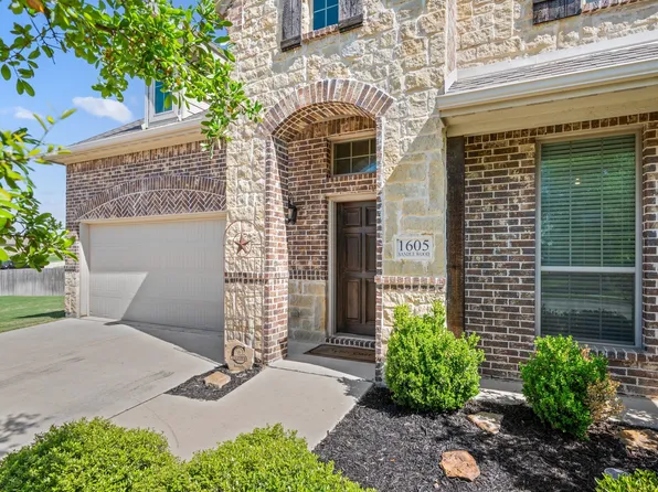 1605 Sandle Wood Dr, Weatherford, TX 76087