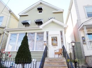 224 Franklin St, Elizabeth, NJ 07206
