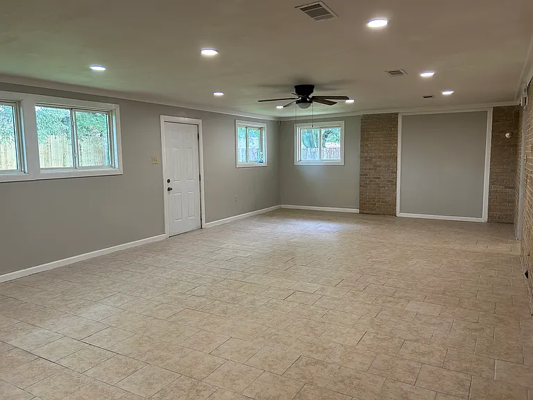 1595 Bellfort Dr — Photo 16