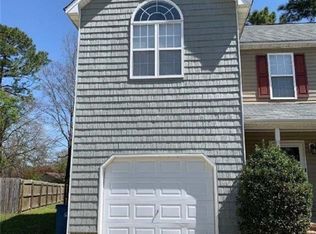 1631 Silver Ridge Ct, Fayetteville, NC 28304