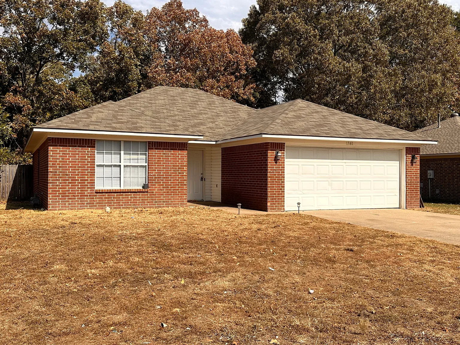 3 bed, 1250 sqft, $1,425 — Photo 1
