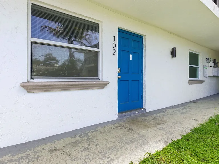 1015 NE 17th Ave — Photo 11