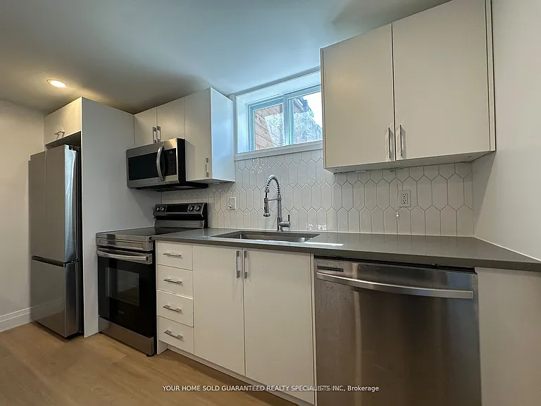 36 Queen St #BASEMENT — Photo 5