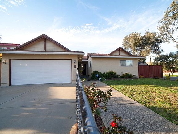 2nd image of 3099 Vesuvius Ln
