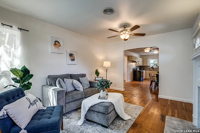 Building Photo - 838 Hammond Ave