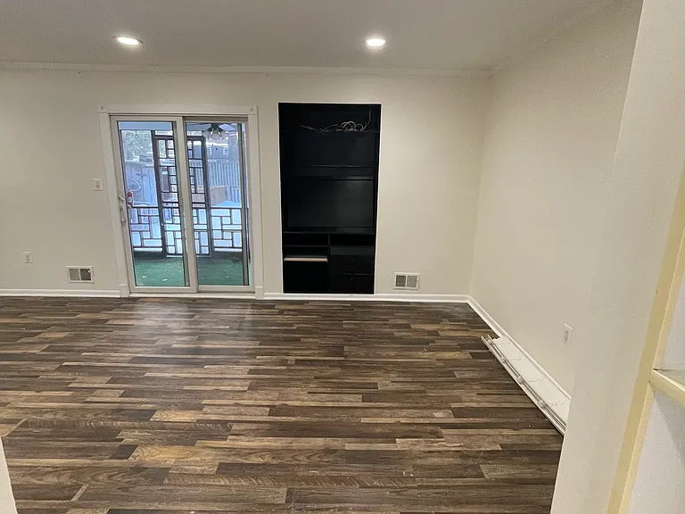 9 Lawry Ct — Photo 4