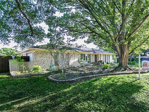5th image of 2416 Flagstone Dr