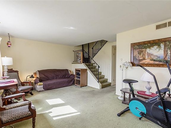 5th image of 179 New Wickham Dr