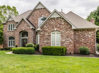 7083 Fox Hollow Rdg, Zionsville, IN 46077