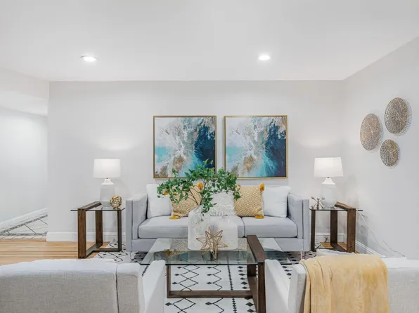 1487 Revelstoke Way, Sunnyvale, CA 94087