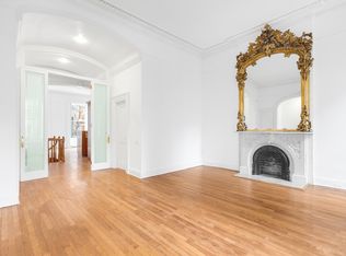 75 Perry St APT 2A, New York, NY 10014