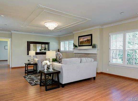 5th image of 1311 Oakwood Dr