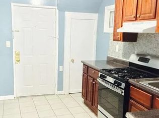 730 S 15th St #1, Newark, NJ 07103