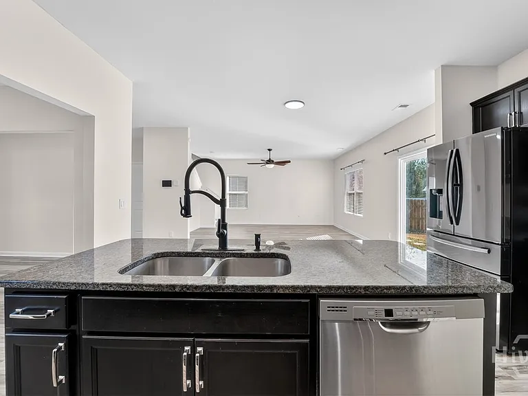 178 Somersby Blvd — Photo 9