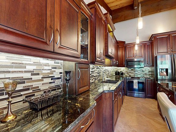 5th image of 3170 Chateau Rd #58