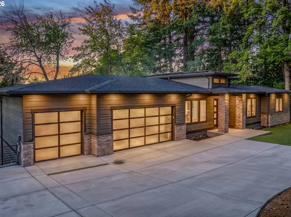 1921 Mapleleaf Ct, Lake Oswego, OR 97034