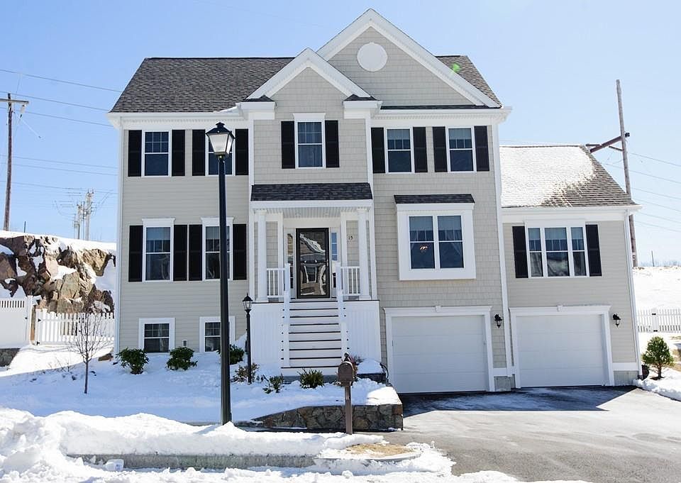 1st image of 15 Osborne Hill Dr