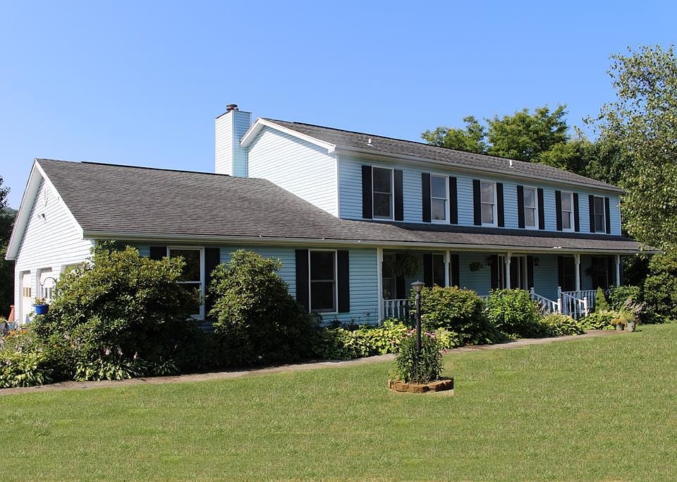 1st image of 28 Farr Ln