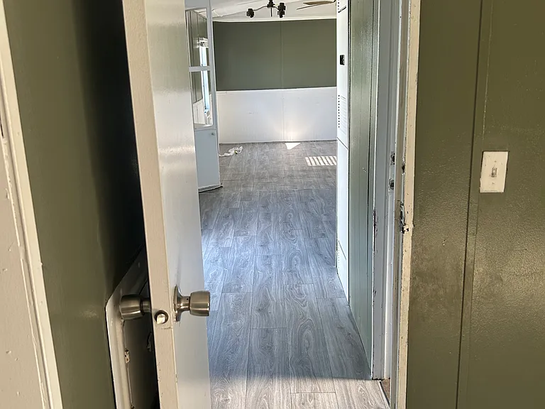 2846 Minnesota Ave — Photo 5