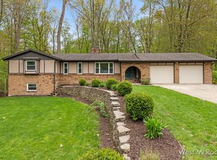 3242 Paris Park Dr SE, Kentwood, MI 49512