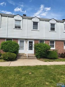 33 High St APT 20, Orange, NJ, 07050