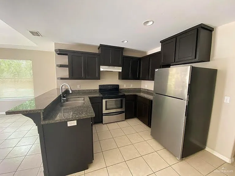 1302 W Harrison Ave #1 — Photo 5