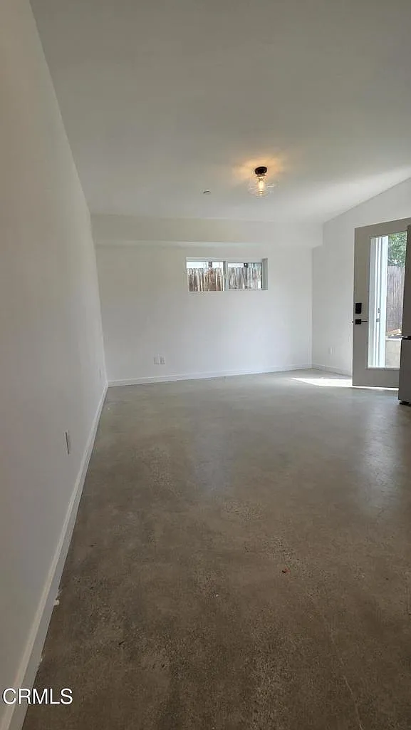 2 bed, 2.0 bath, 790 sqft, $2,995 — Photo 2