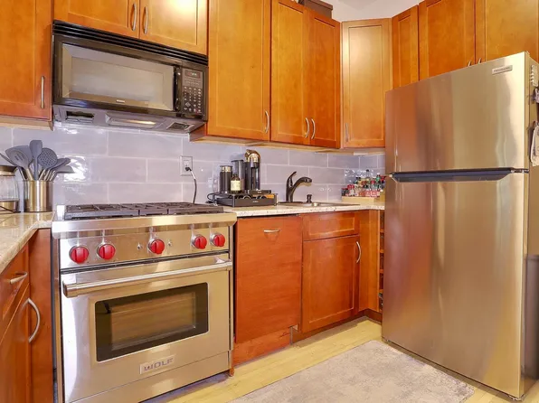 554 Observer Hwy APT 1R, Hoboken, NJ 07030