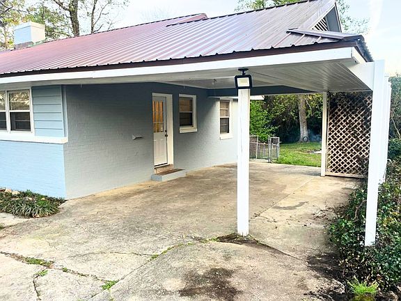 3rd image of 2742 Forest Ridge Dr